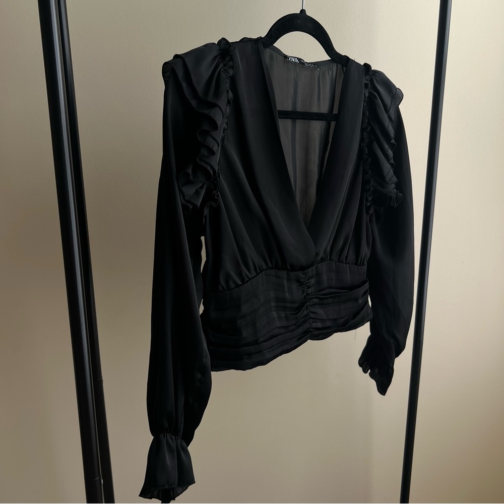 Black Ruffled Women's Top Zara